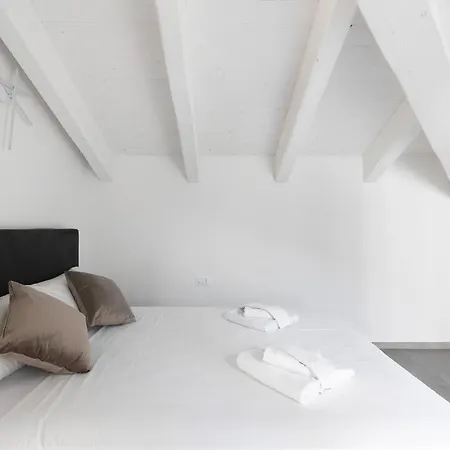 Le Dodici Porte - De Maria 7 By District * Bologna