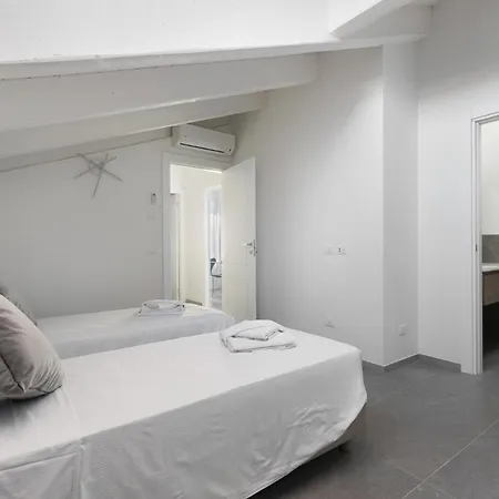 Le Dodici Porte - De Maria 7 By District Apartman *