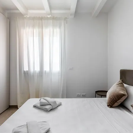 Le Dodici Porte - De Maria 7 By District *