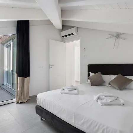 Le Dodici Porte - De Maria 7 By District * Болонья