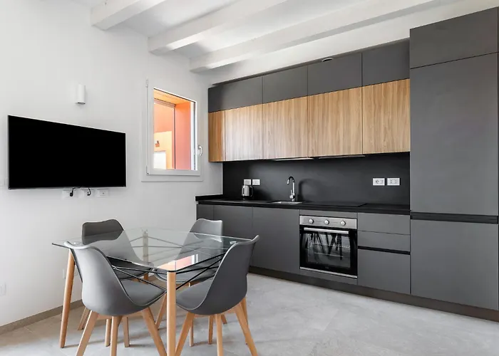 Le Dodici Porte - De Maria 7 By District *