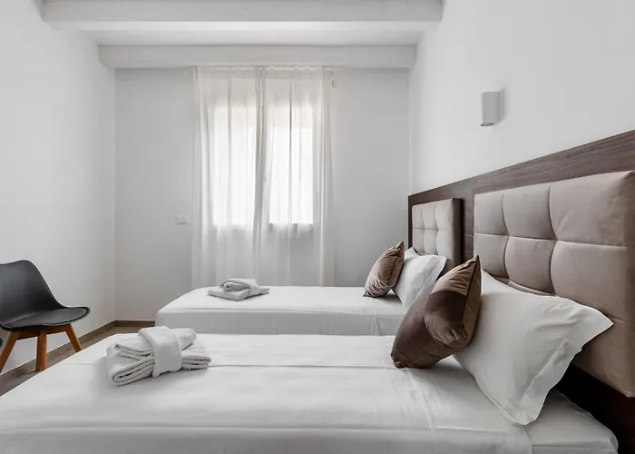 Le Dodici Porte - De Maria 7 By District