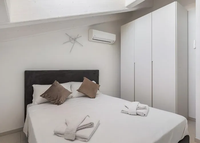 Le Dodici Porte - De Maria 7 By District Bologna