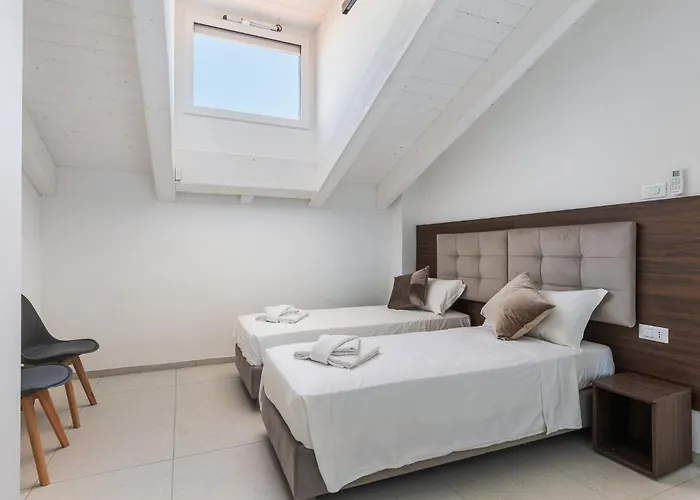 Le Dodici Porte - De Maria 7 By District