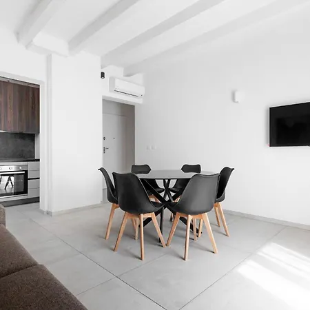 Le Dodici Porte - De Maria 7 By District