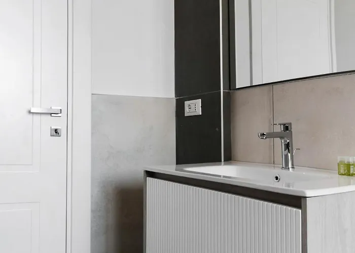 Le Dodici Porte - De Maria 7 By District