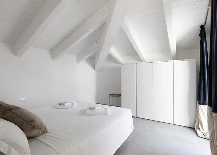 Le Dodici Porte - De Maria 7 By District 볼로냐